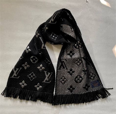 sciarpa louis vuitton donne|louis vuitton knit scarf.